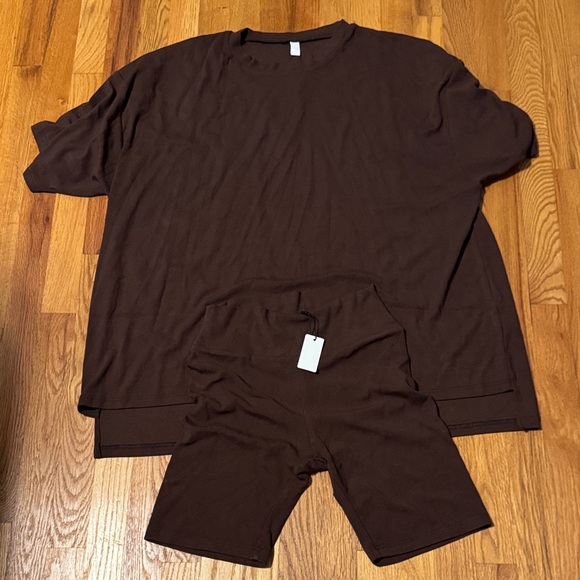 Brown Oversized T-Shirt and Shorts Set - super soft - Picture 1 of 4